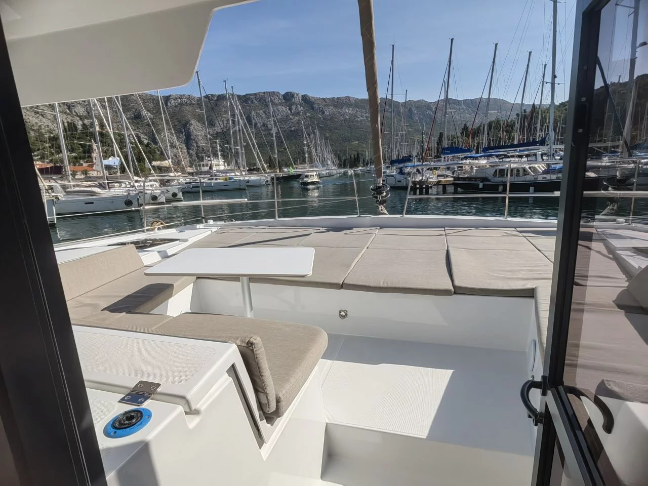 Bali 4.4 - 4 + 1 cab. (LIFE'S BEEN GOOD)  - 2