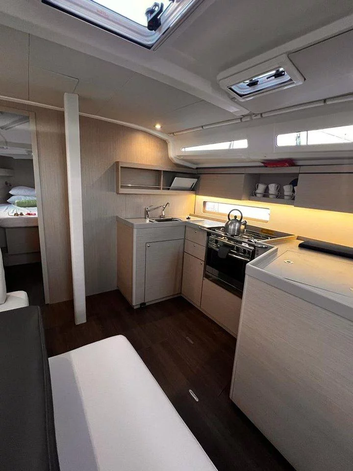 Oceanis 40.1 - 3 cab. (Fearless D)  - 2