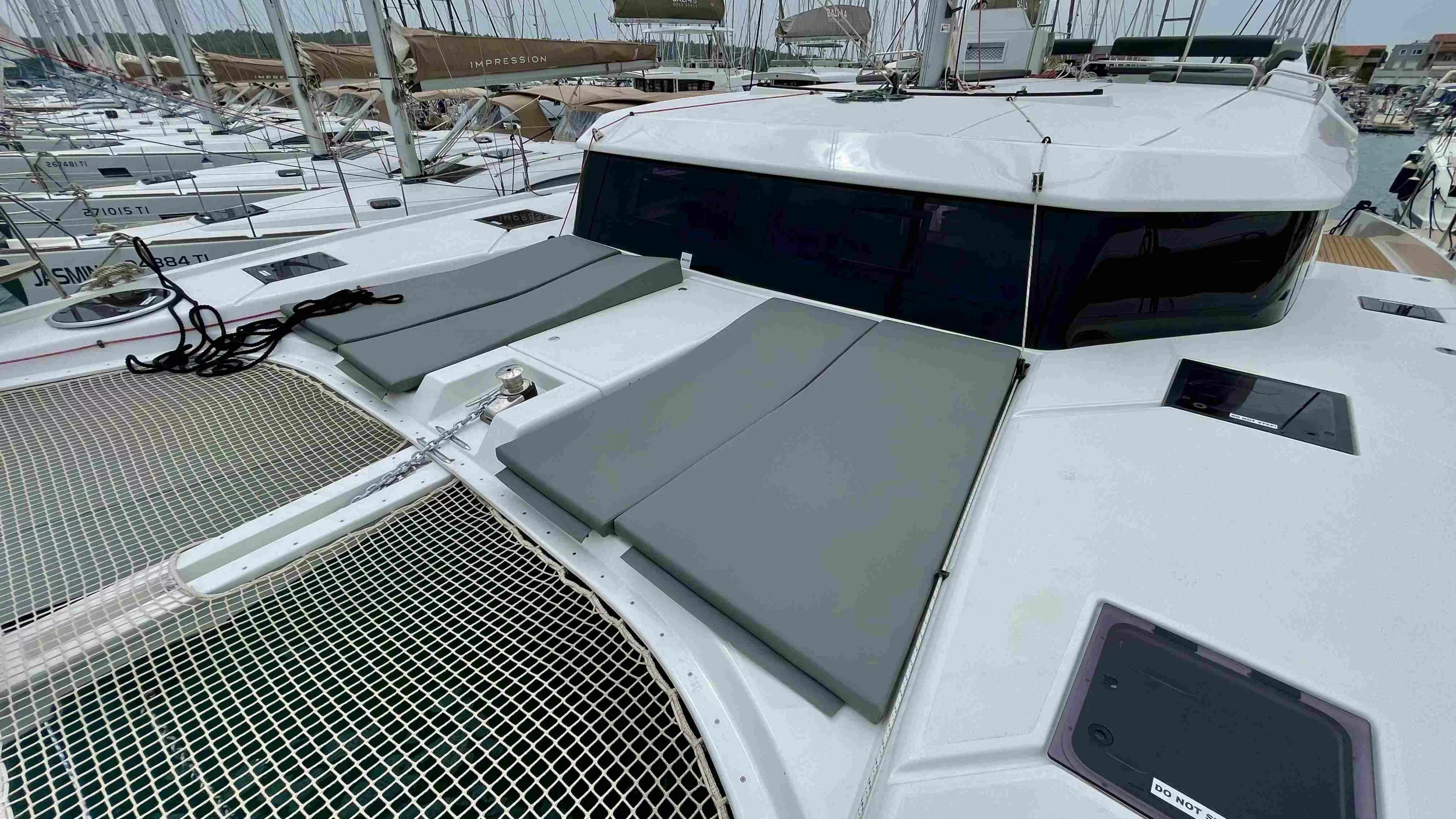Dufour 48 Catamaran - 5 + 1 cab. (Nirvana)  - 24