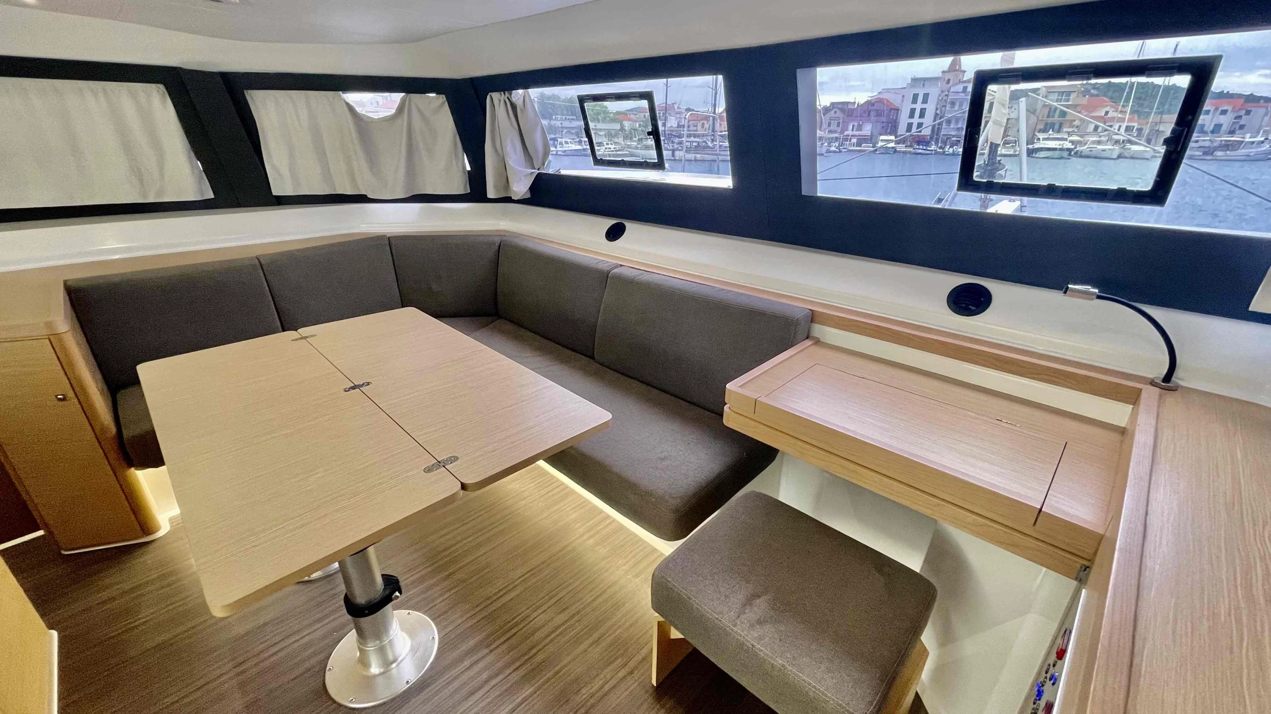 Dufour 48 Catamaran - 5 + 1 cab. (Nirvana)  - 29