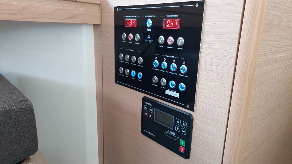 Dufour 48 Catamaran - 5 + 1 cab. (Nirvana)  - 31