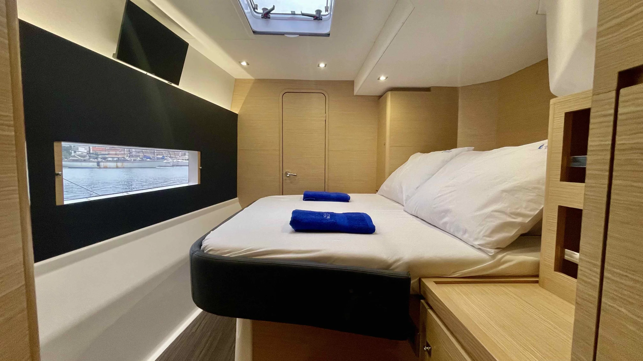 Dufour 48 Catamaran - 5 + 1 cab. (Nirvana)  - 41