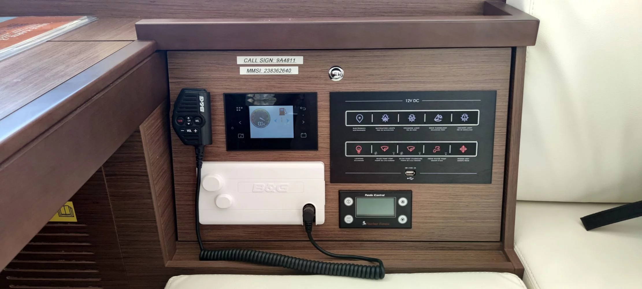 Lagoon 40 - 4 + 1 cab. (Solentia)  - 35