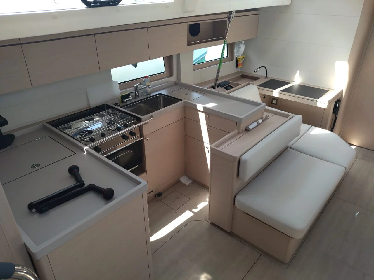 Oceanis 51.1 - 5 + 1 cab. (Escape)  - 4