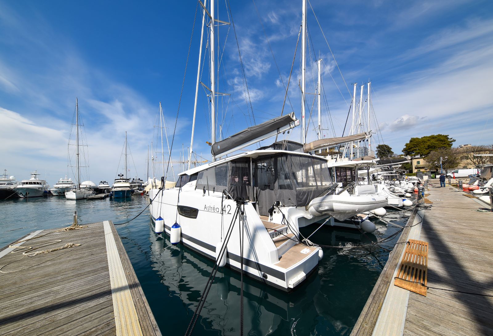 Photo #1 - Fountaine Pajot Astrea 42 - 4 + 2 cab. (Le Bart) en Zadar - 34585
