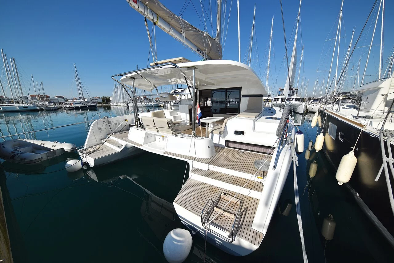 Lagoon 42 - 4 + 2 cab. (Cuzamen)  - 14