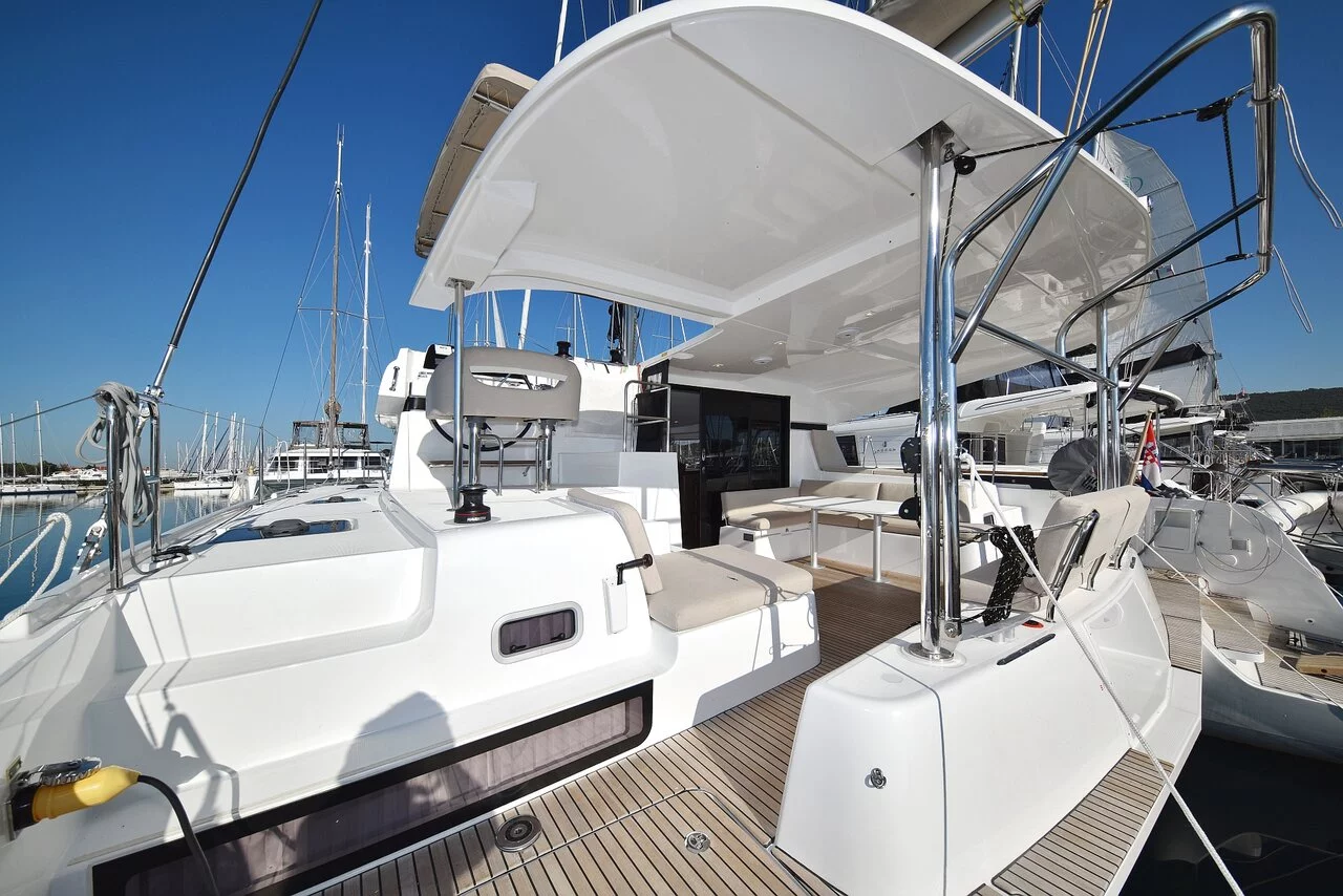 Lagoon 42 - 4 + 2 cab. (Cuzamen)  - 18