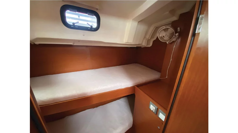 Oceanis 46.1 (Ostria)  - 12