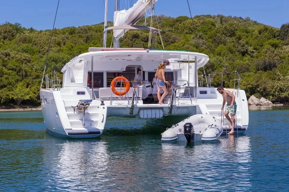 Lagoon 450 F - 4 + 2 cab. (Gin Tonic)  - 2