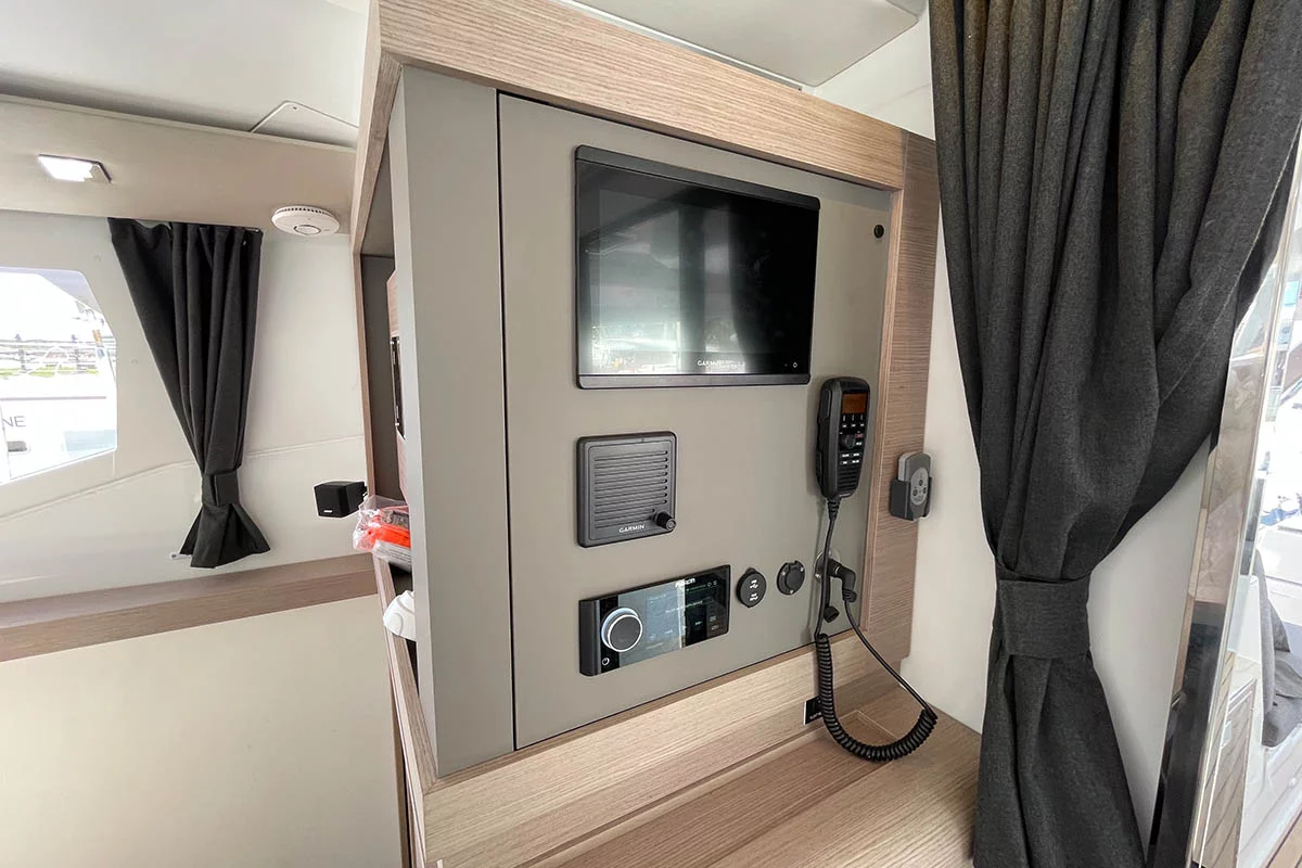 Fountaine Pajot Tanna 47 - 5 + 1 cab. (Knotty Cat (Forever Young))  - 41