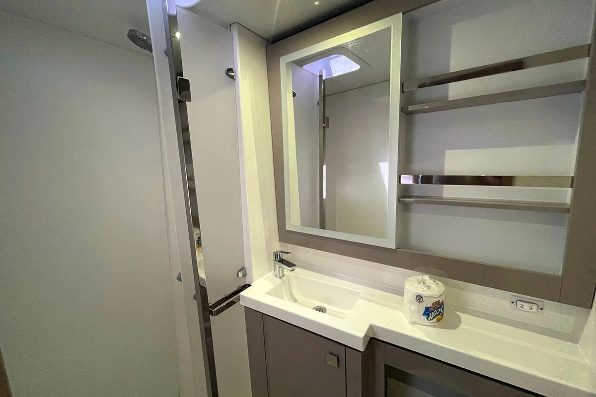 Fountaine Pajot Tanna 47 - 5 + 1 cab. (Knotty Cat (Forever Young))  - 16