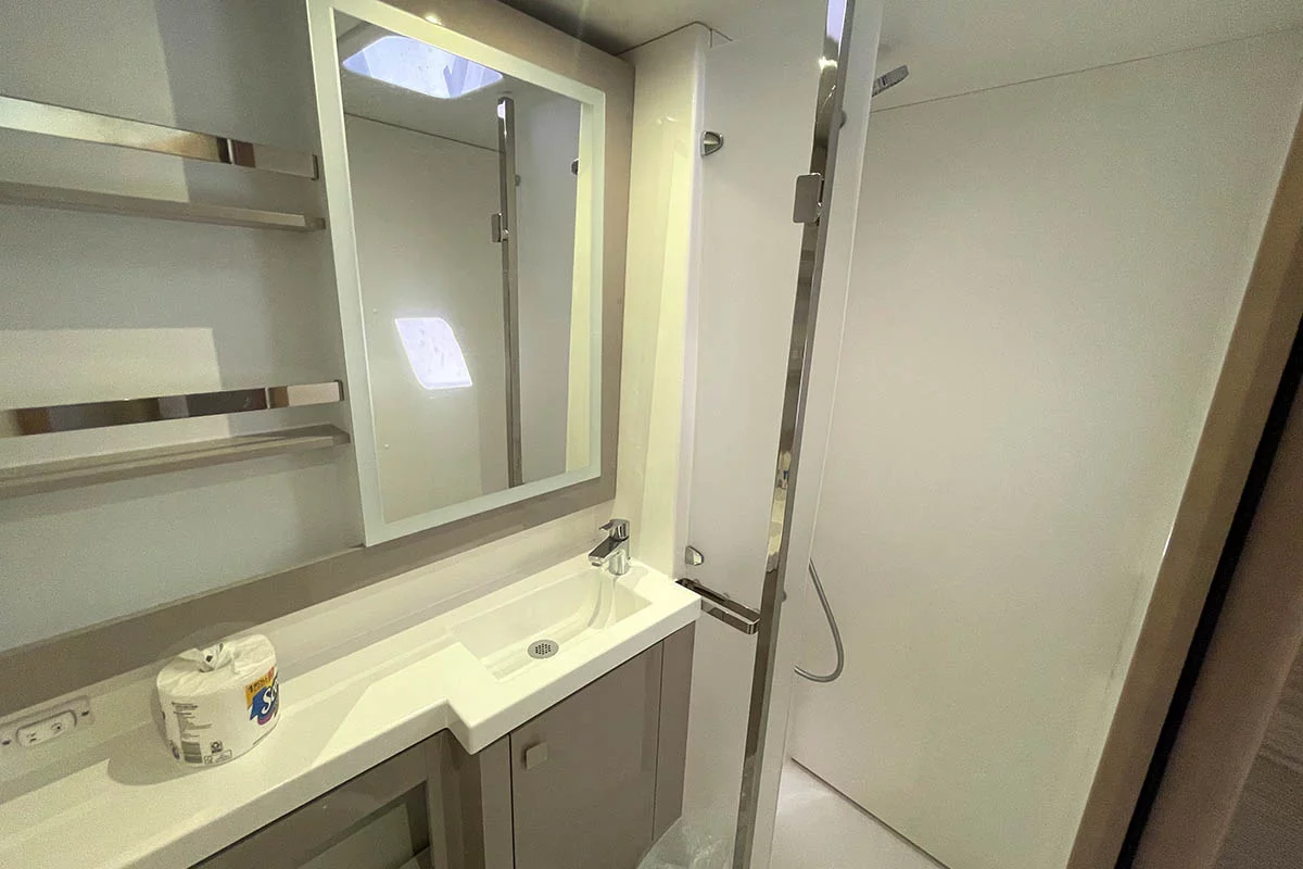 Fountaine Pajot Tanna 47 - 5 + 1 cab. (Knotty Cat (Forever Young))  - 21