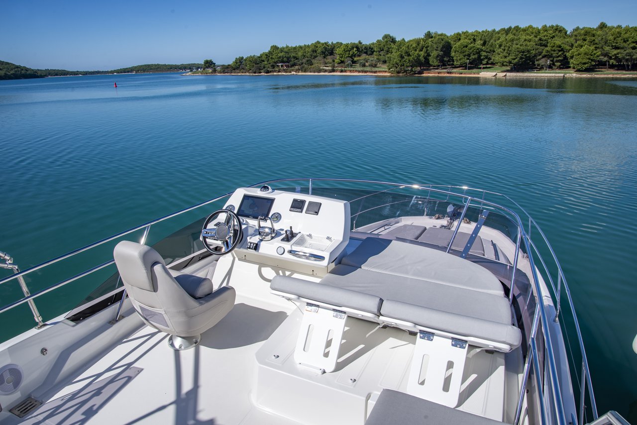 Photo #14 - Prestige 420 Fly (NN) in Medulin - 34710