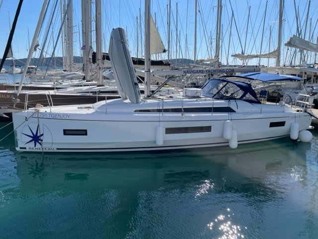 Photo #3 - Oceanis 40.1 (Enjoy) in Trogir - 34720