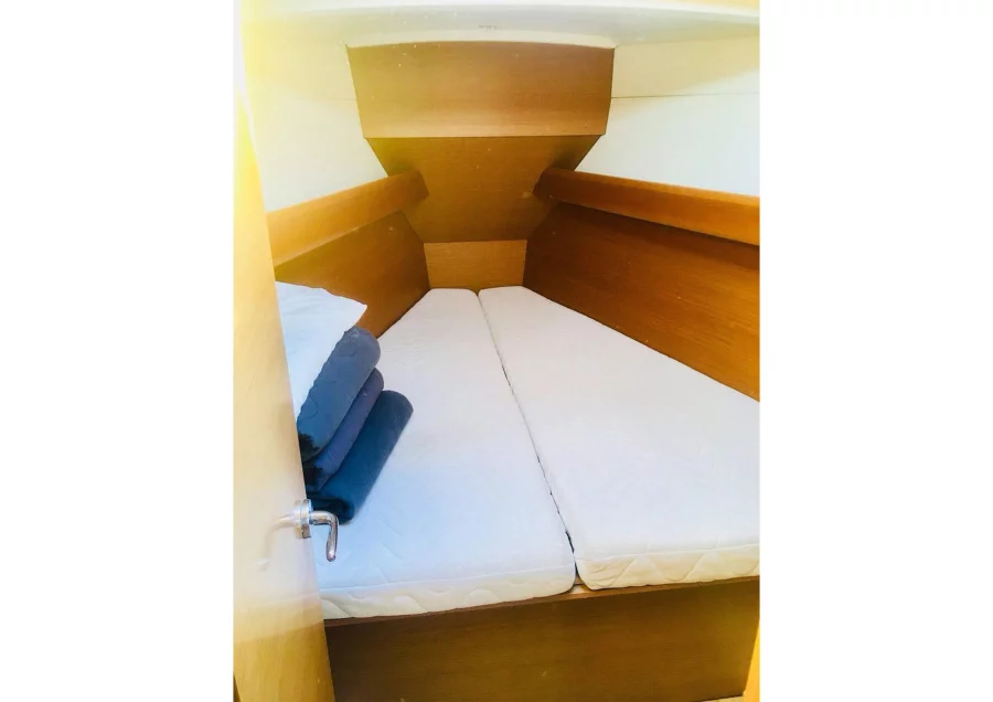 Sun Odyssey 379 (Argo)  - 8