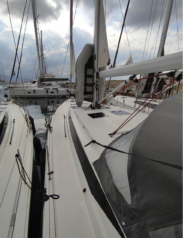 Photo #3 - Bavaria C45 - 5 cab. (Katrin) en Athènes - 34772