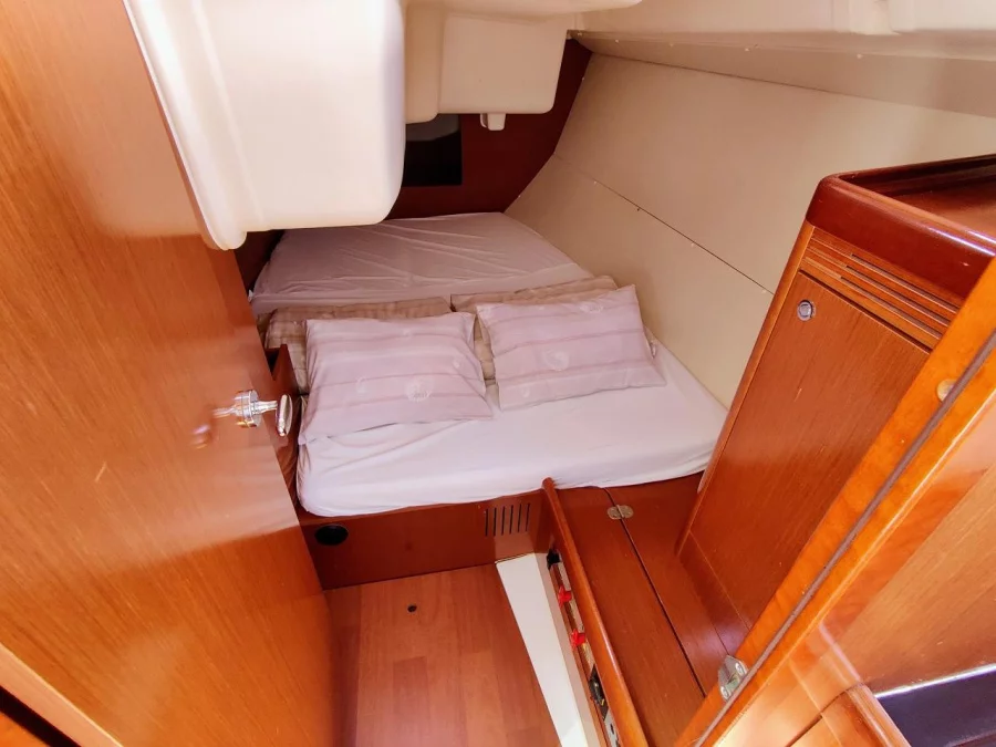 Oceanis 37 (Serena)  - 9