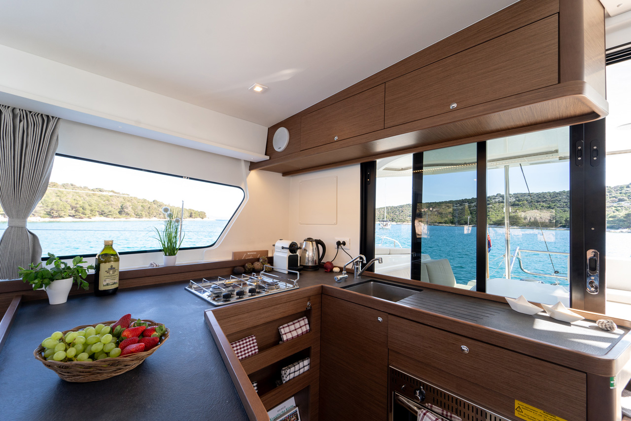 Photo #19 - Lagoon 42 - 3 + 2 cab. (Serenity) en Sibenik - 34792