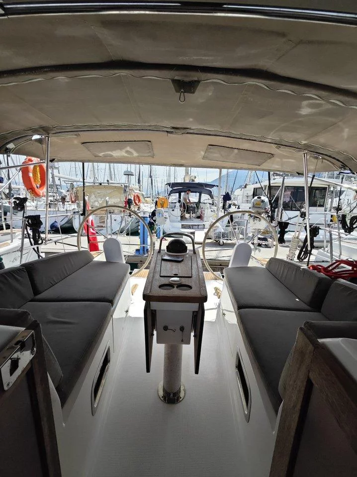 Bavaria Cruiser 37 - 3 cab. (Almira)  - 3