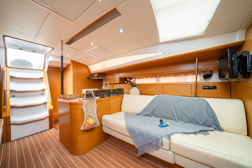 Jeanneau 53 - 5 + 1 cab. — photo 12