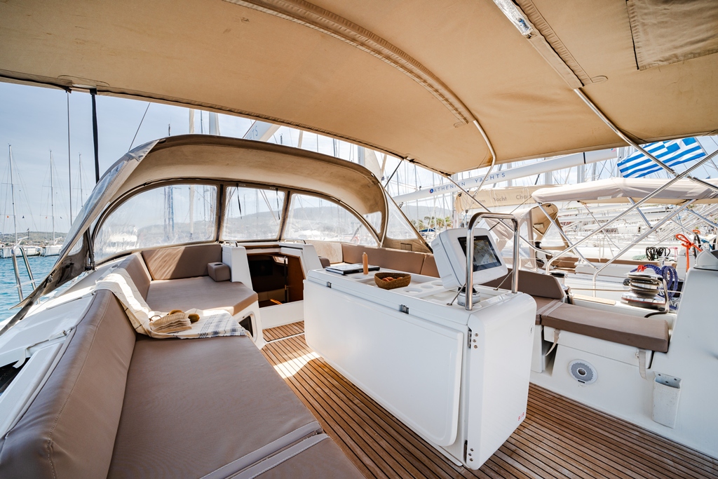 Jeanneau 54 - 5 + 1 cab. — photo 3