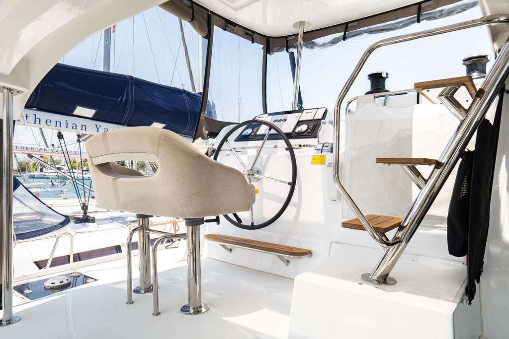 Lagoon 42 - 4 + 2 cab. — photo 4