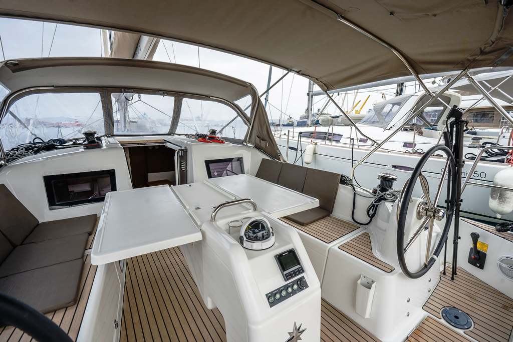 Sun Odyssey 410 - 3 cab. — photo 4