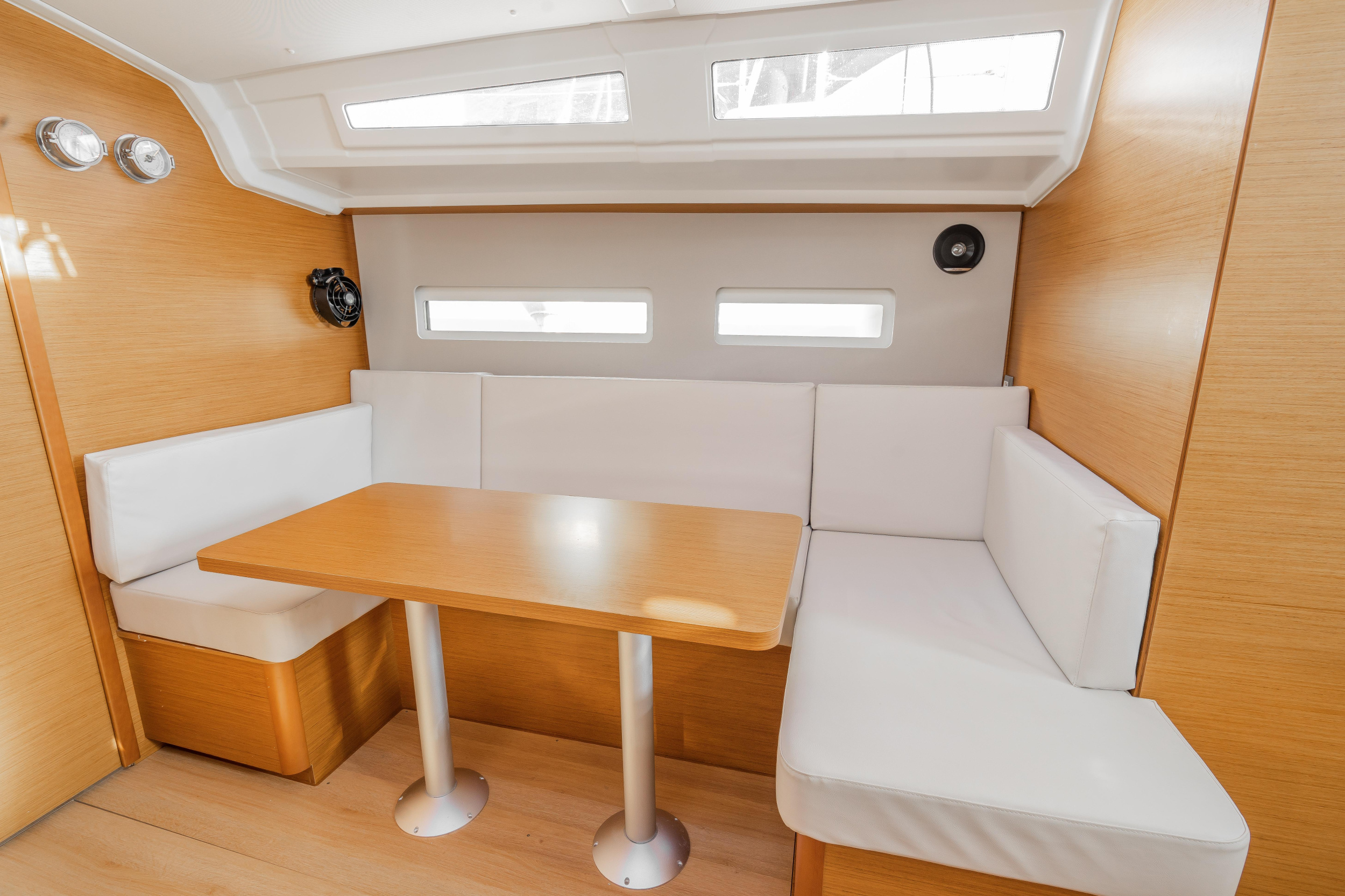 Sun Odyssey 410 - 3 cab. — photo 8