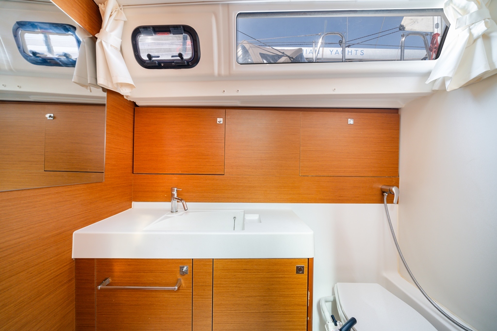 Sun Odyssey 519 - 5 cab. — photo 11
