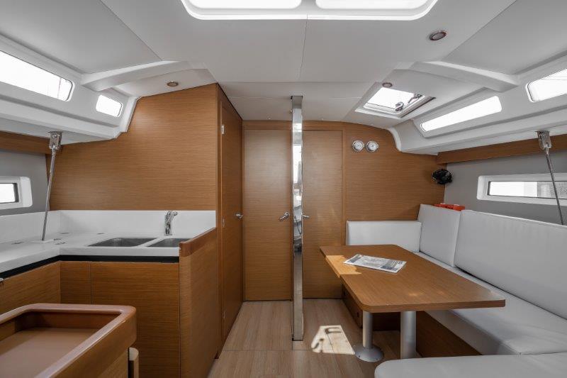Sun Odyssey 440 - 4 cab. — photo 6