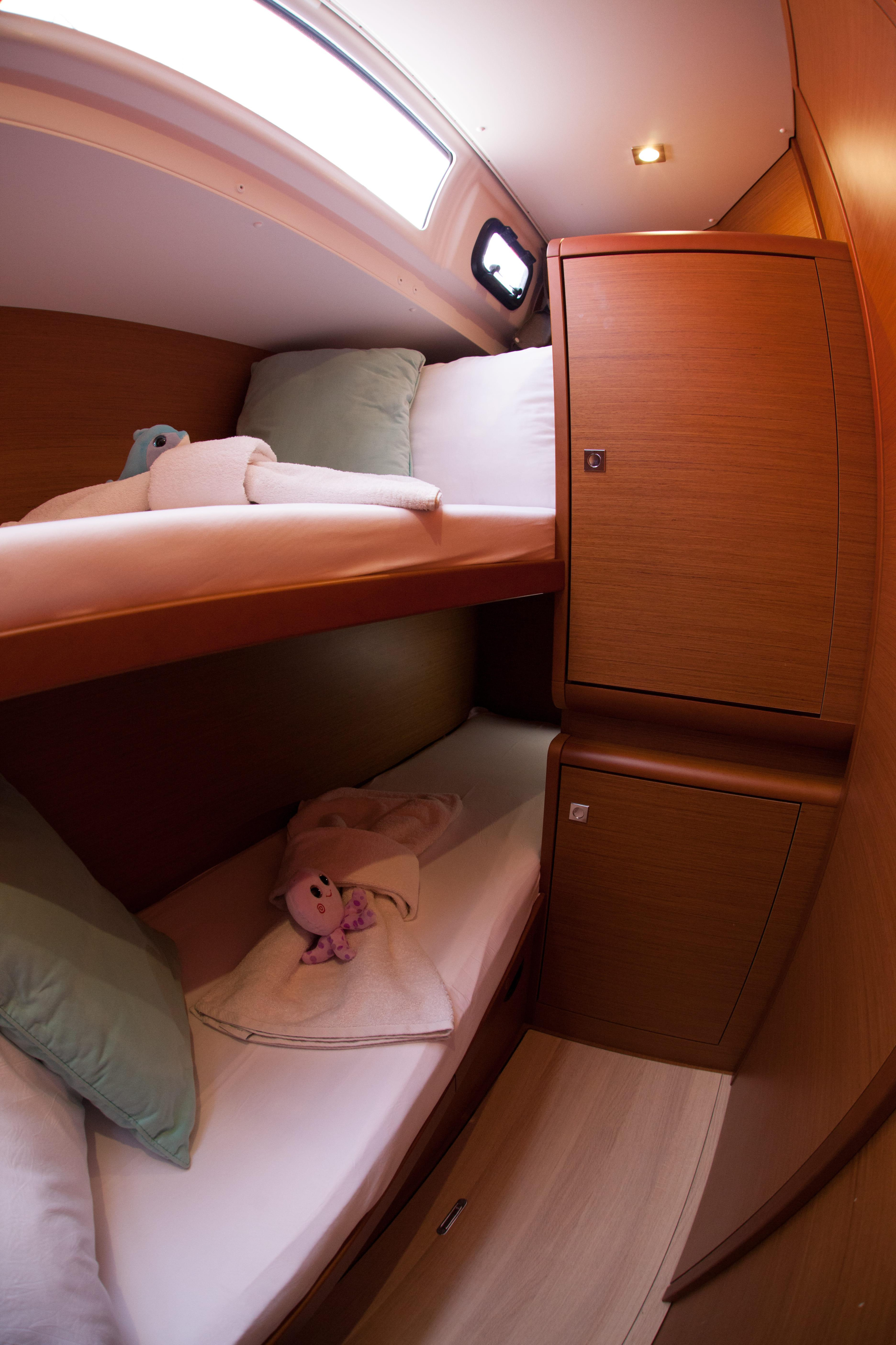 Sun Odyssey 519 - 5 cab. — photo 11