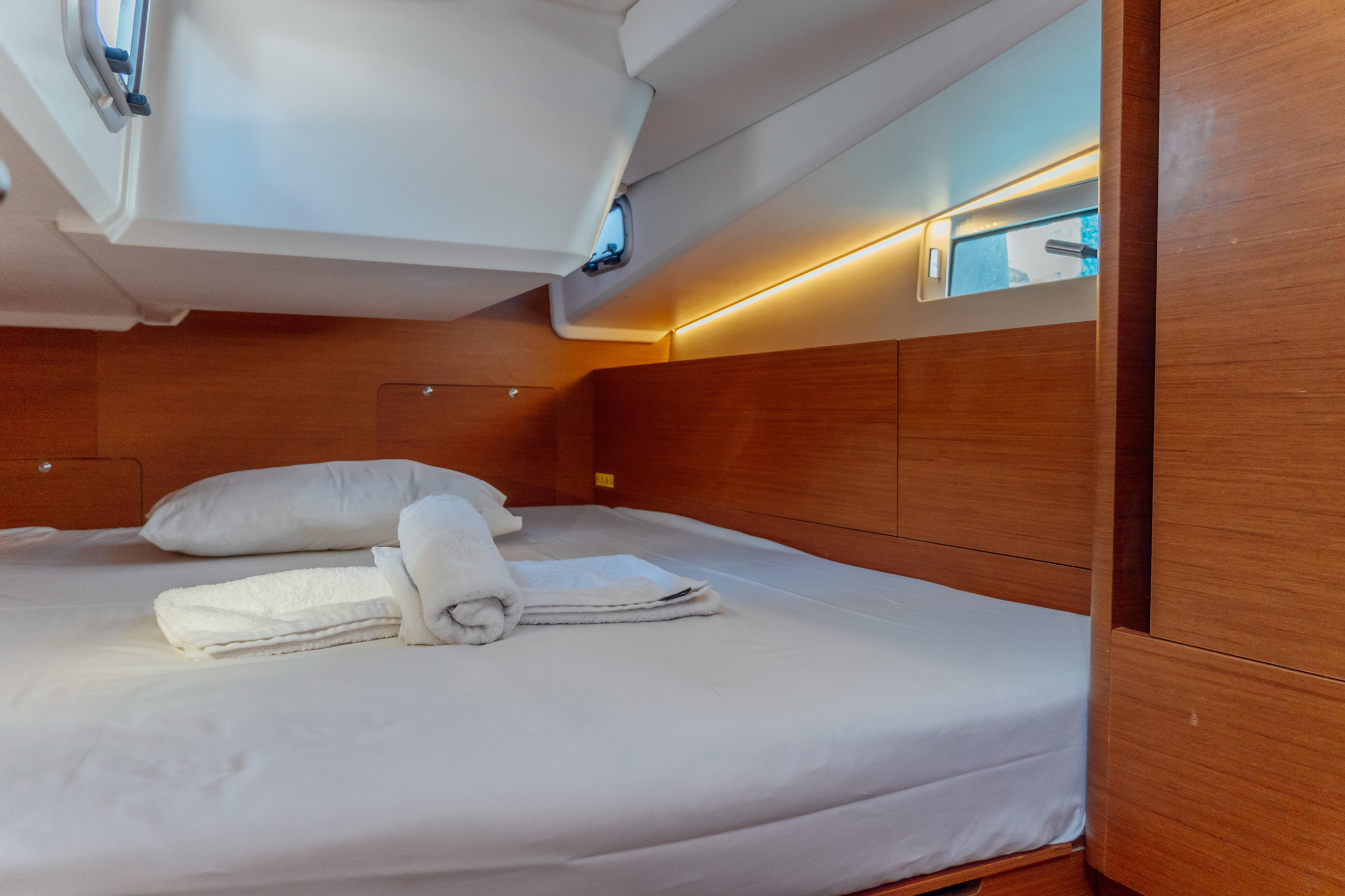 Sun Odyssey 490 - 4 cab. — photo 3