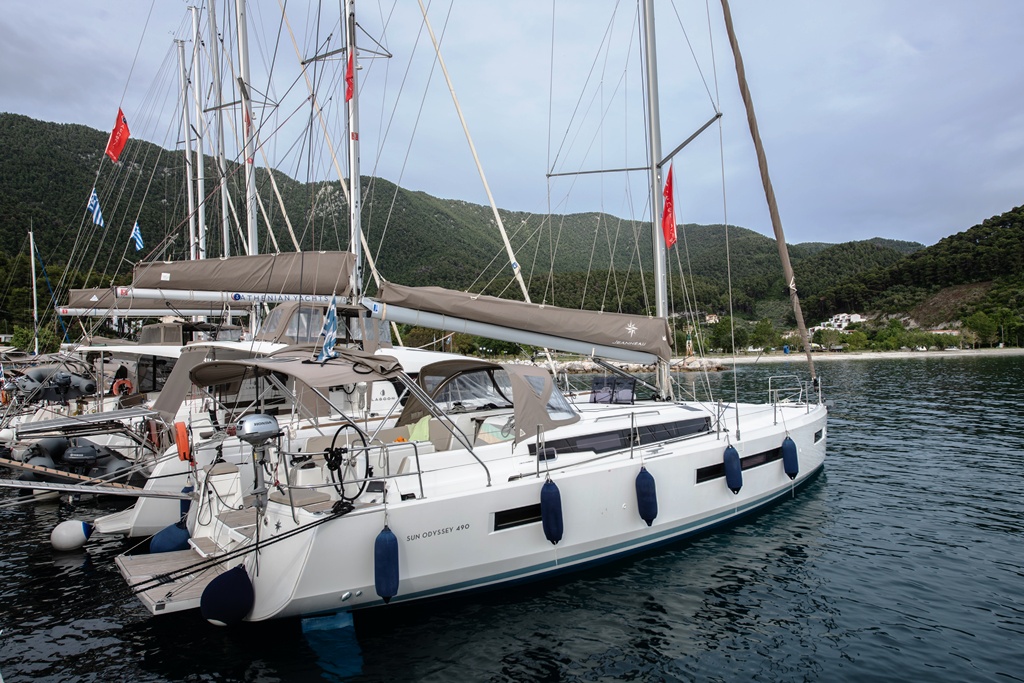 Sun Odyssey 490 - 4 cab. — photo 2