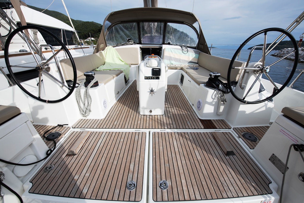 Sun Odyssey 490 - 4 cab. — photo 3
