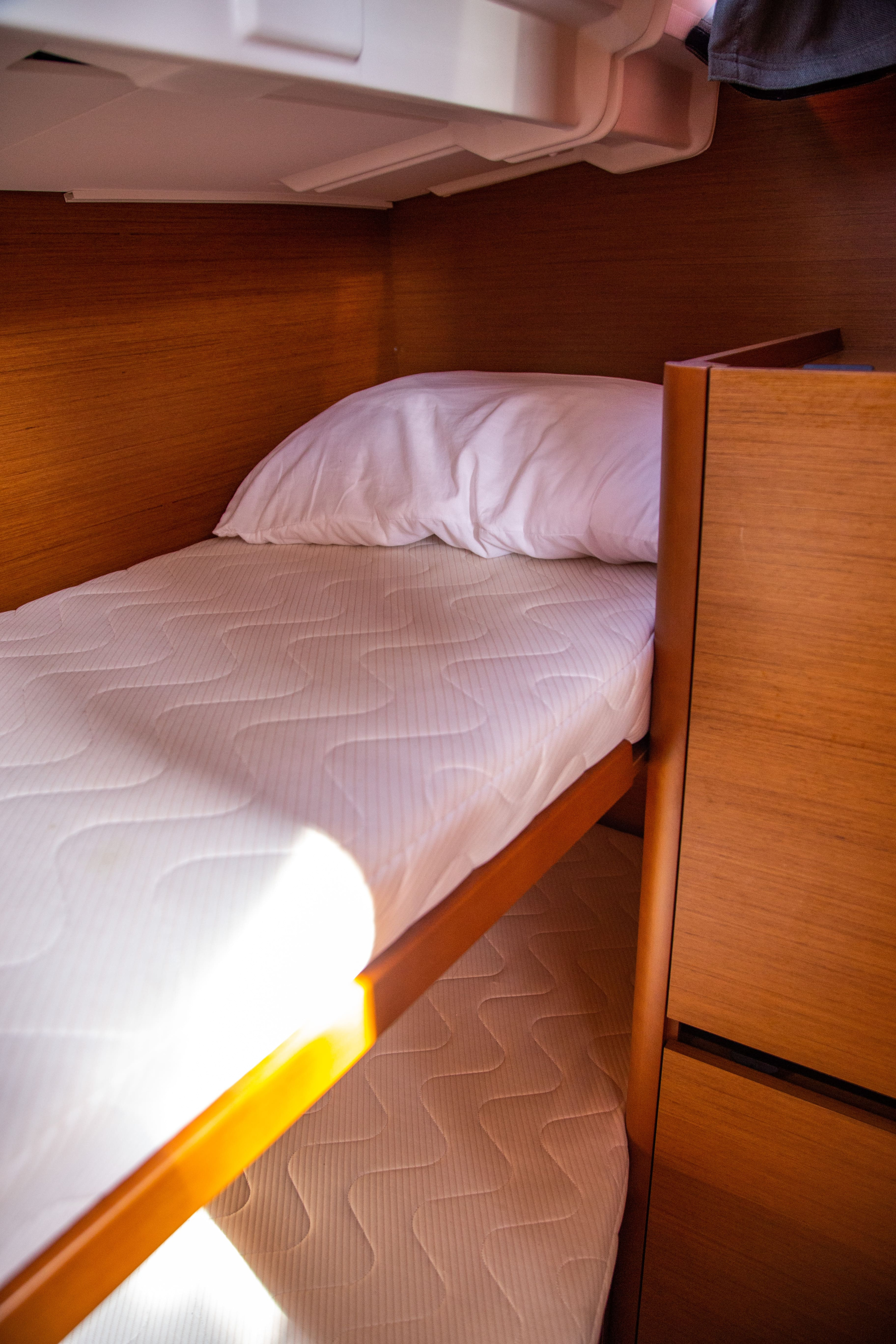 Sun Odyssey 490 - 5 cab. — photo 4
