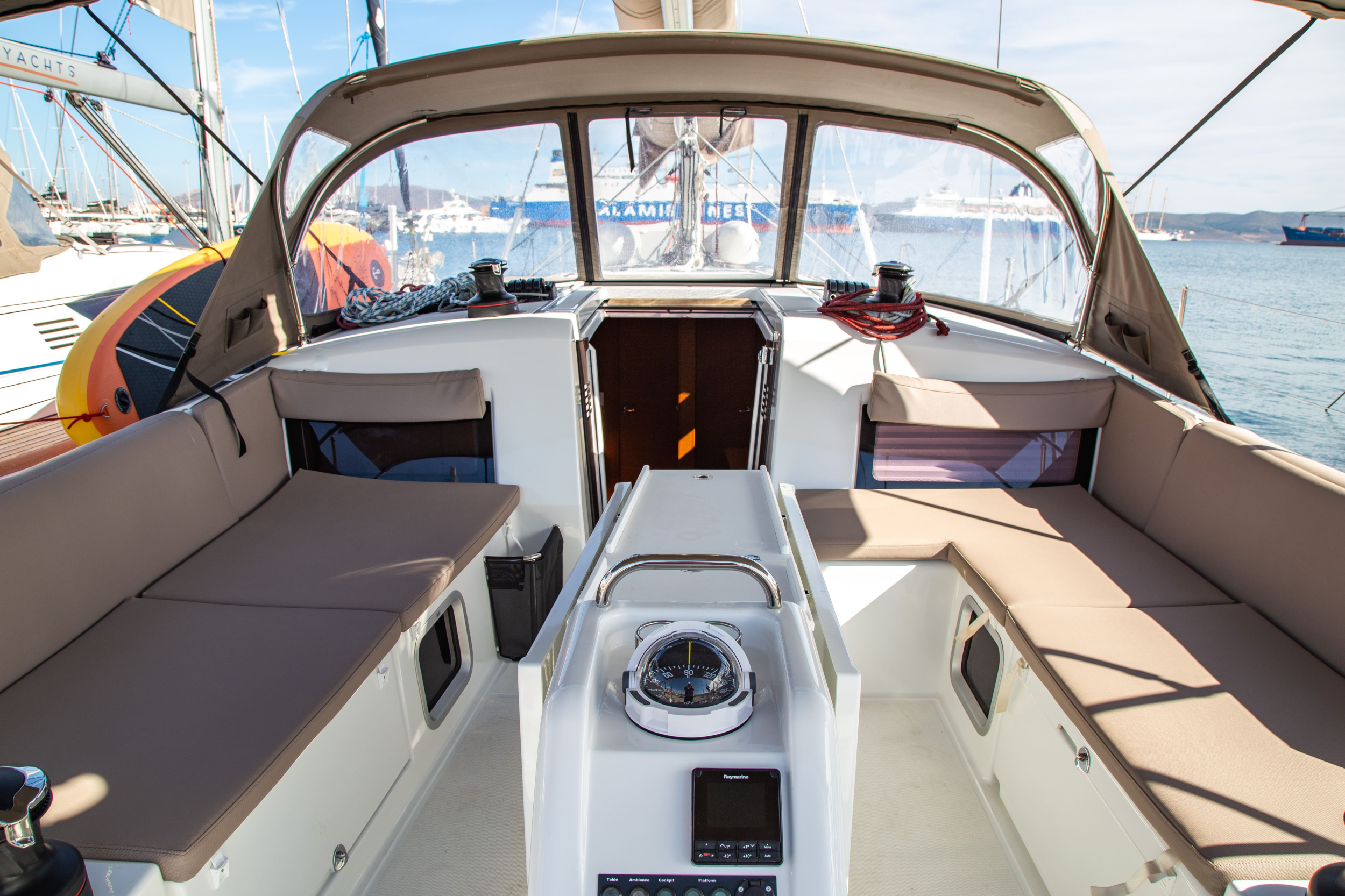 Sun Odyssey 490 - 5 cab. — photo 7