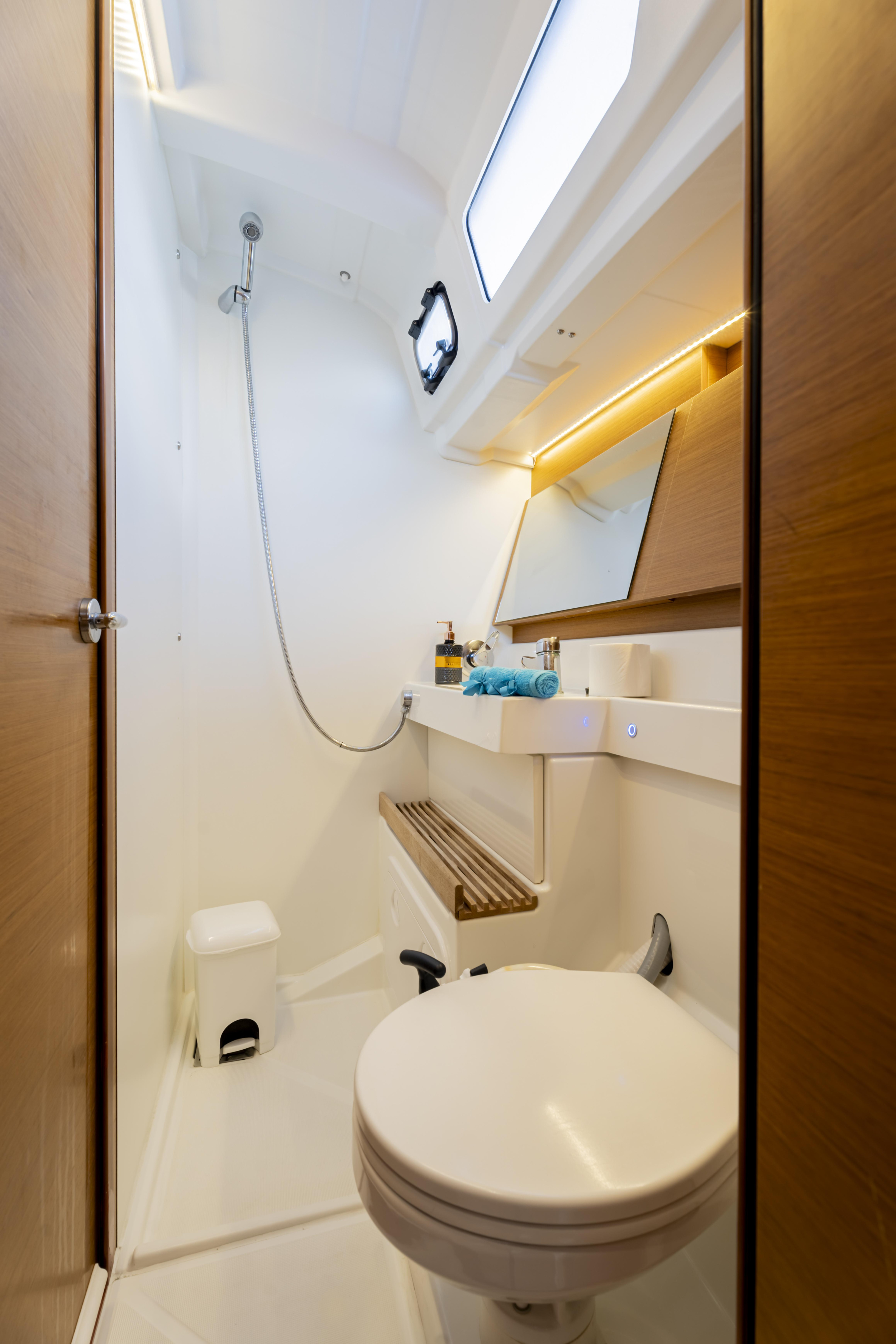 Sun Odyssey 490 - 4 cab. — photo 8
