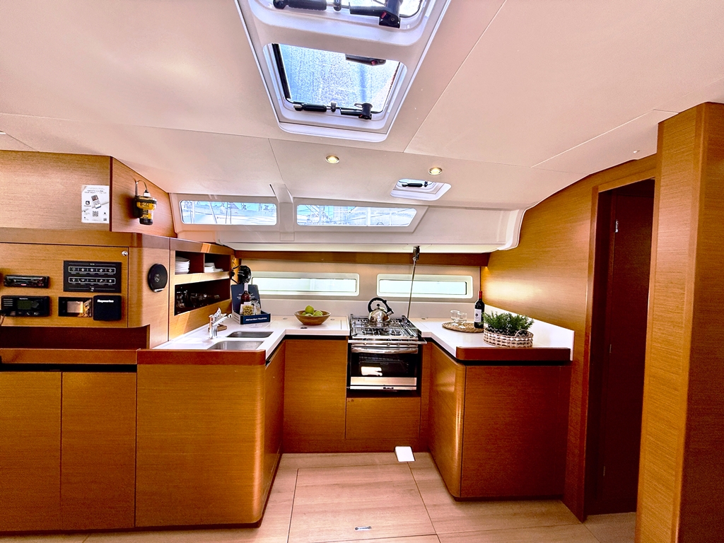 Sun Odyssey 490 - 4 cab. — photo 4