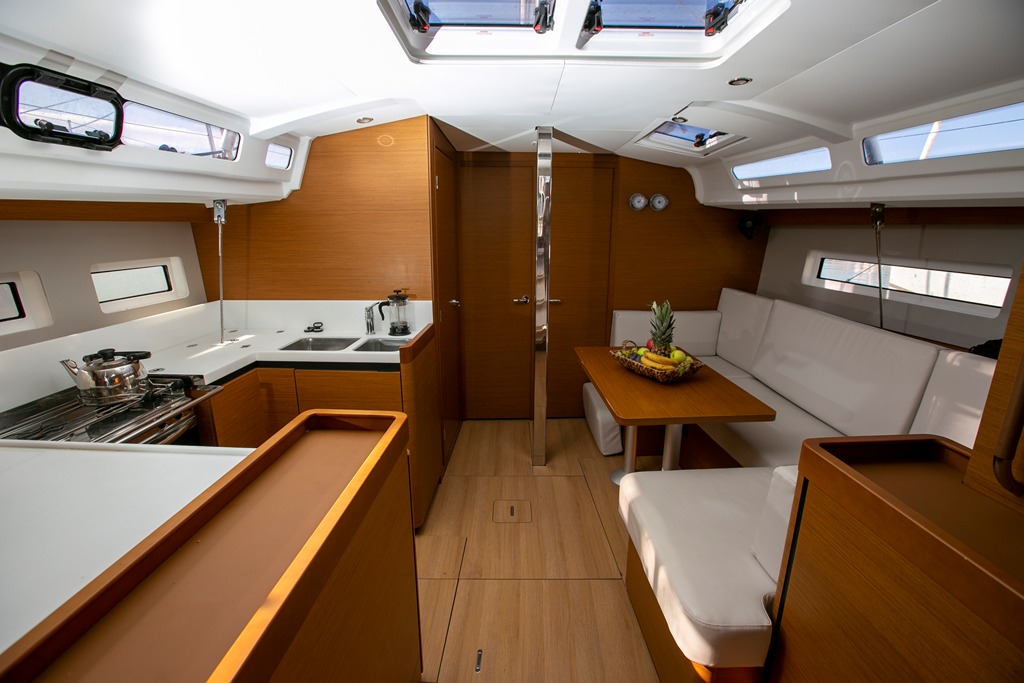 Sun Odyssey 440 - 4 cab. — photo 6