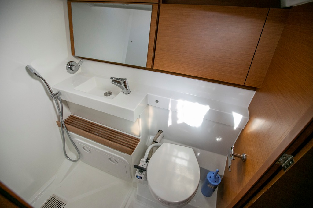 Sun Odyssey 440 - 4 cab. — photo 14