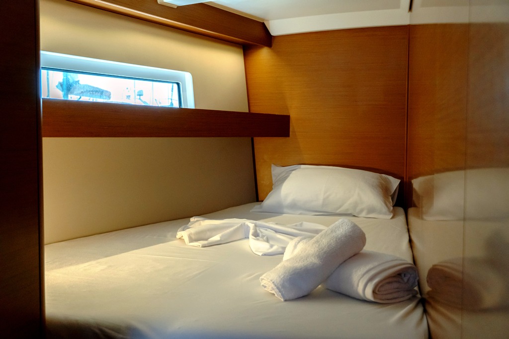 Sun Odyssey 440 - 4 cab. — photo 11