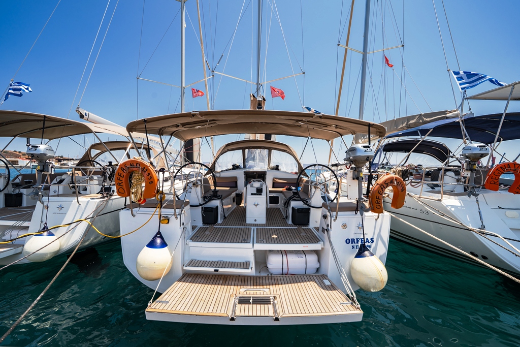 Sun Odyssey 440 - 4 cab. — photo 1