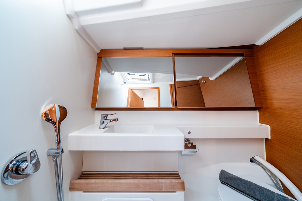 Sun Odyssey 440 - 4 cab. — photo 13