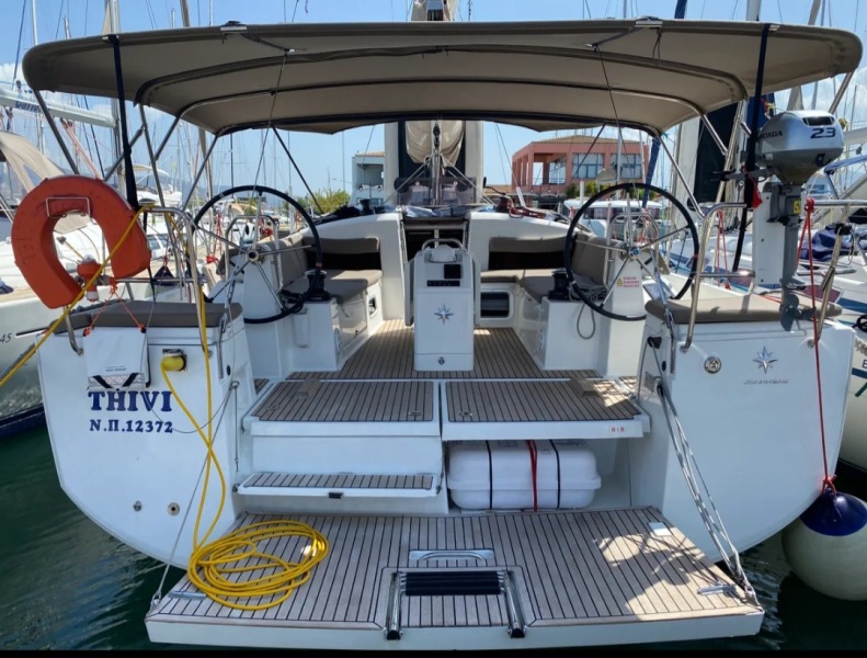 Sun Odyssey 440 - 4 cab. — photo 1
