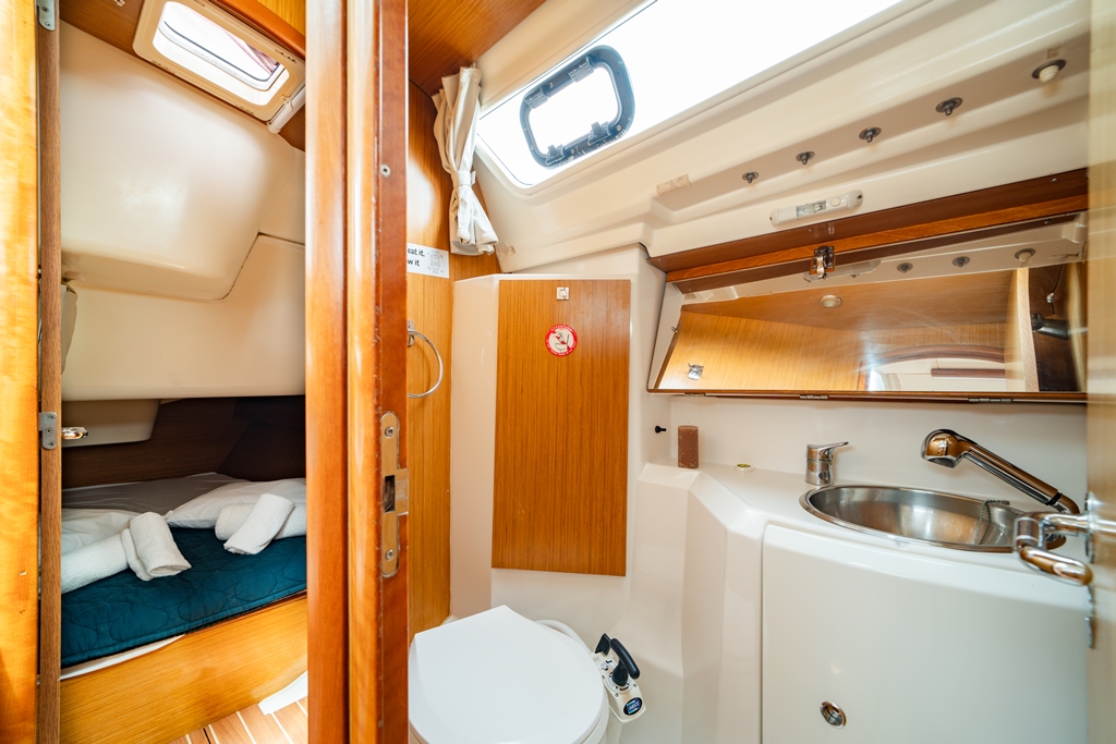 Sun Odyssey 36i — photo 11