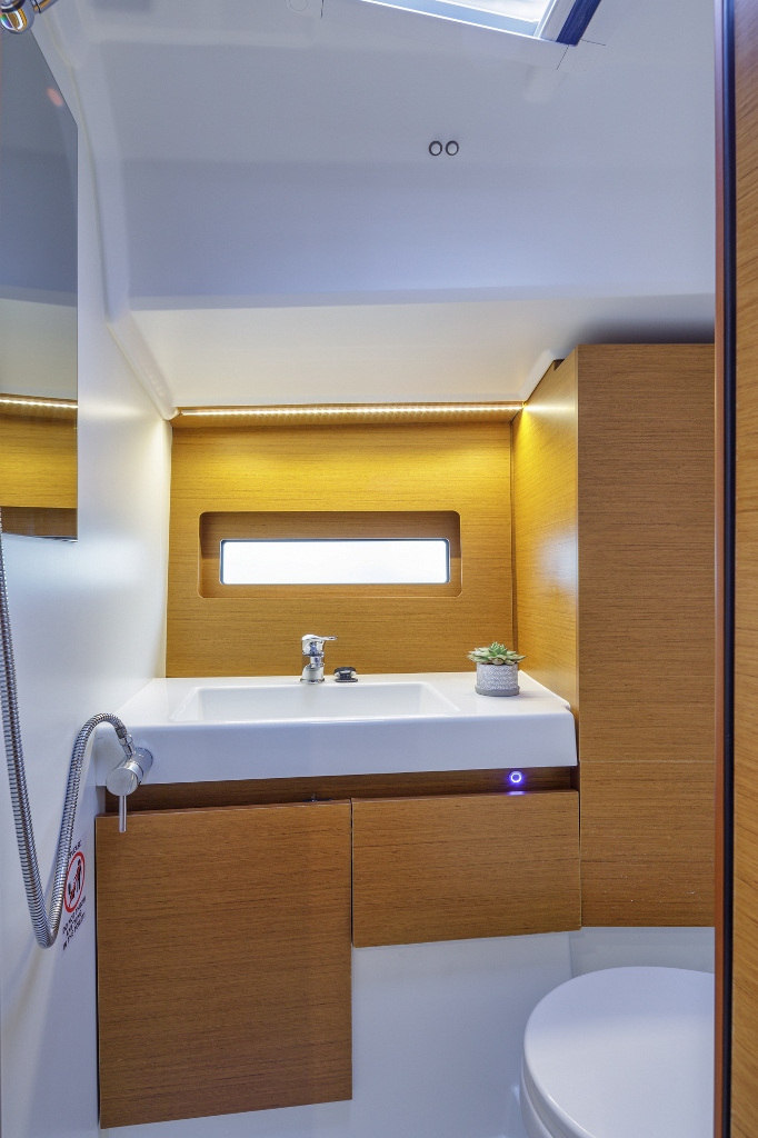 Sun Loft 47 - 6 + 1 cab. — photo 8