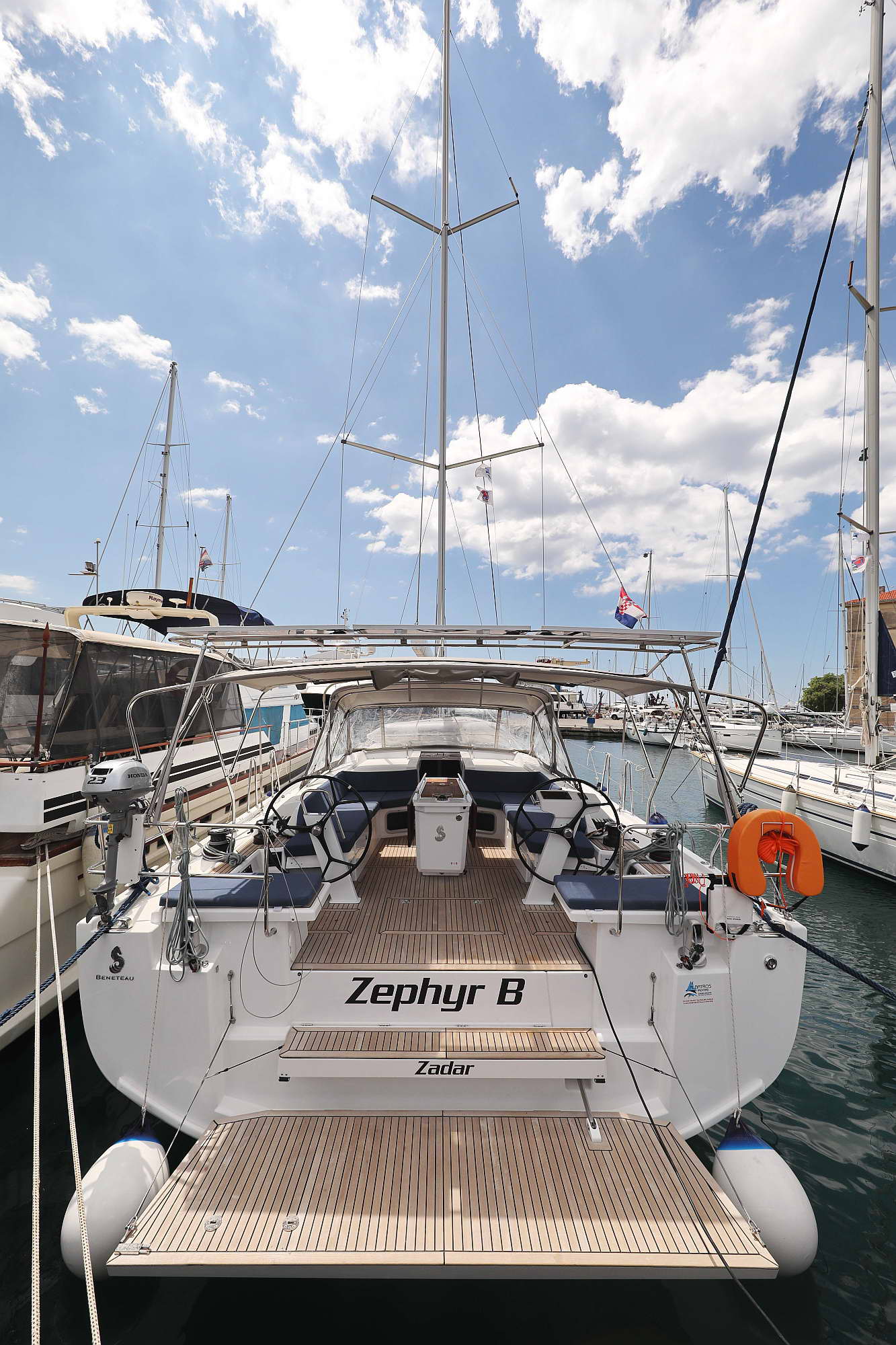 Photo #1 - Oceanis 51.1 - 5 + 1 cab. (ECONOMY) in Zadar - 34931