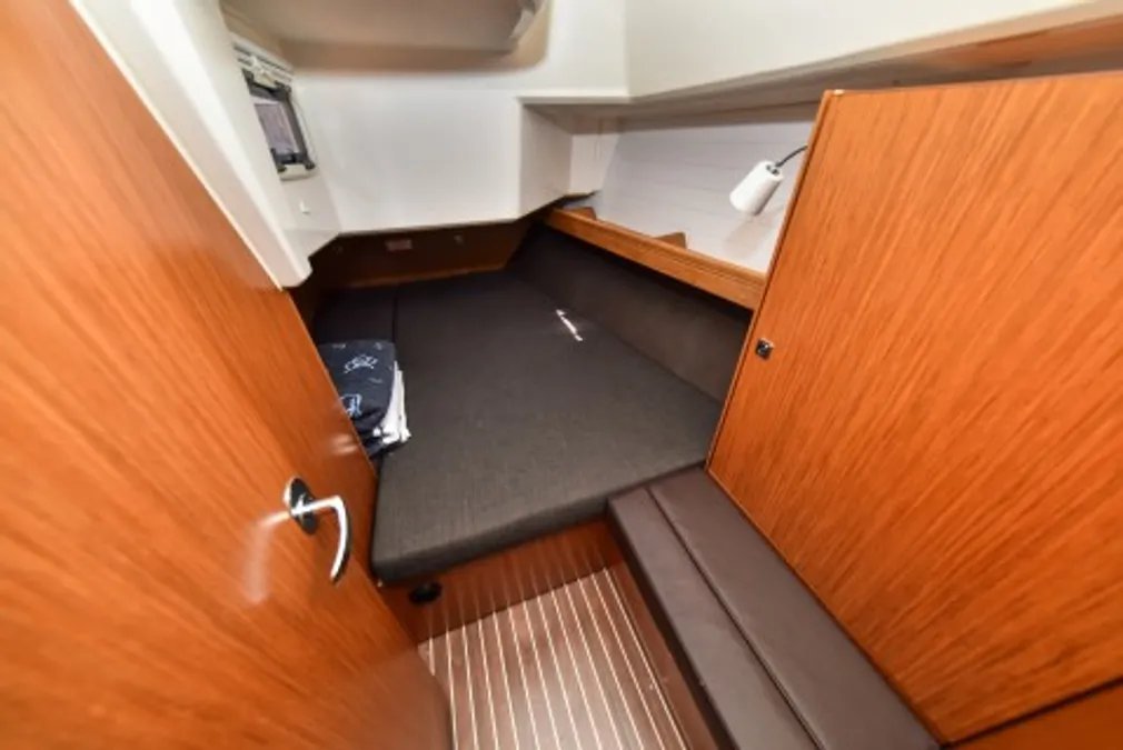 Bavaria Cruiser 37 - 3 cab. — photo 18