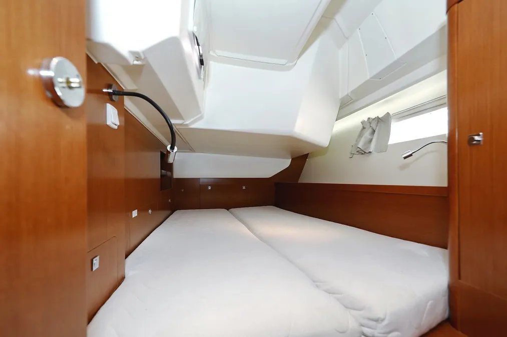 Oceanis 41 — photo 16