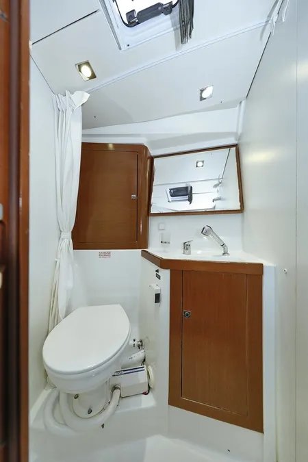 Oceanis 41 — photo 20